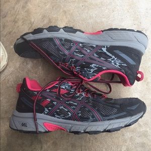 Asics women’s running shoes